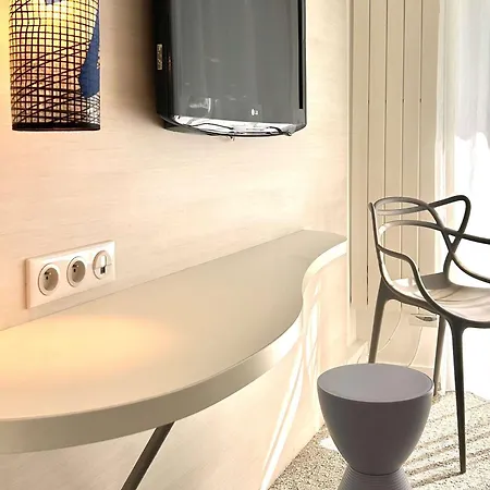 Ibis Styles Centre 3*
