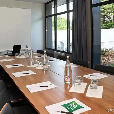 Ibis Styles Centre Hotel 3*