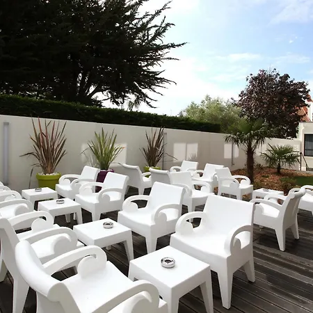 Ibis Styles Centre Hotel 3*