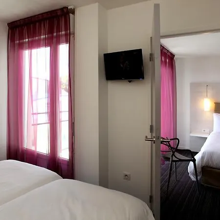 Ibis Styles Centre 3*